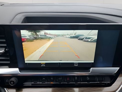 Used 2024 Chevrolet Silverado 1500 LT Trail Boss w/ Protection Package AWD/4WD image 43