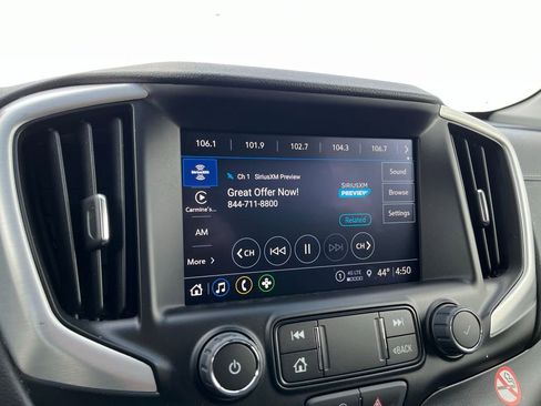 Used 2023 GMC Terrain SLT image 21