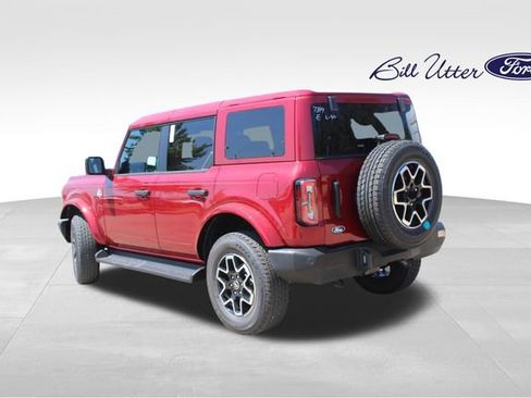 New 2026 Ford Bronco Outer Banks AWD/4WD image 4