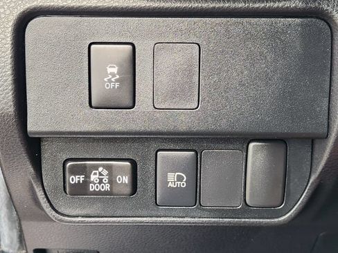 Used 2022 Toyota Tacoma SR AWD/4WD image 21