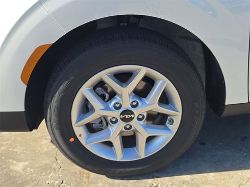 New 2025 Kia Soul LX image 34