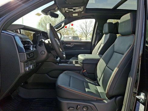 New 2026 GMC Yukon AT4 w/ AT4 Premium Plus Package image 11