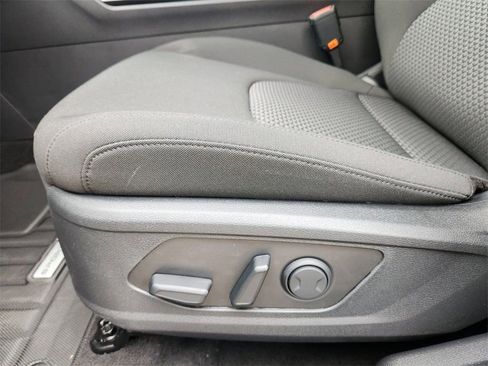 New 2026 Kia Sportage LX w/ LX Convenience Package image 17