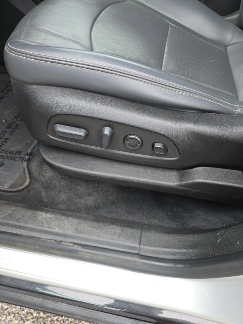 Used 2022 Buick Enclave Premium FWD image 11