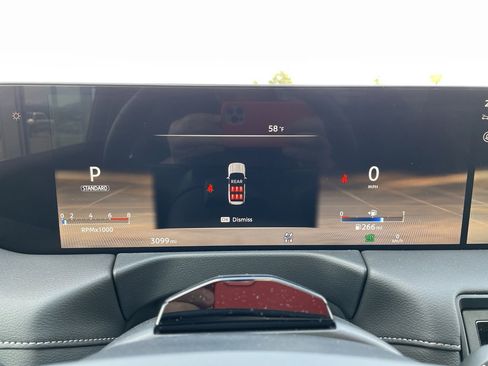 Certified 2025 Nissan Armada Platinum Reserve image 13