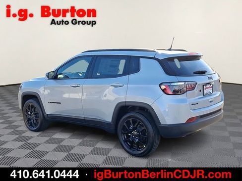 New 2026 Jeep Compass Latitude AWD/4WD image 3
