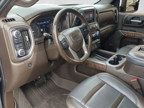 Used 2020 GMC Sierra 2500 Denali w/ Denali Ultimate Package image 10