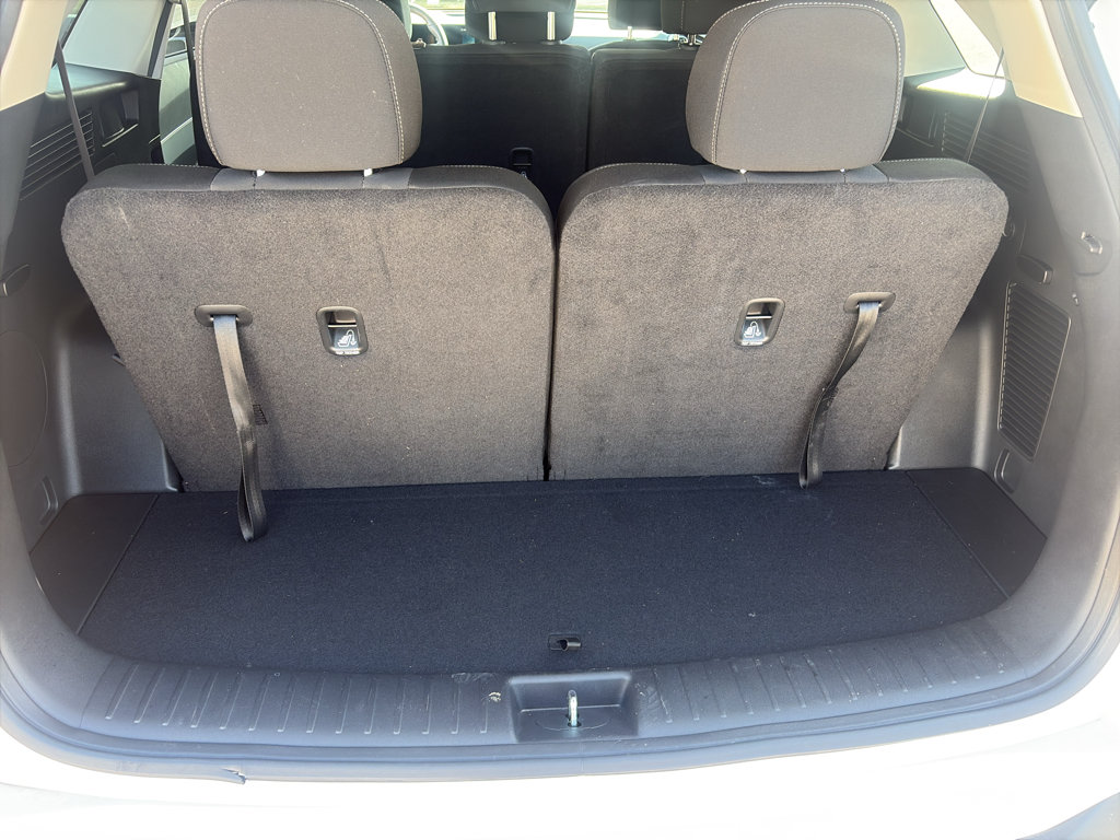 Used 2026 Kia Sorento LX FWD image 25