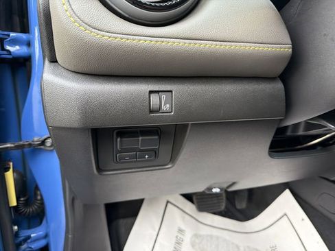 Used 2025 Chevrolet Colorado ZR2 AWD/4WD image 16