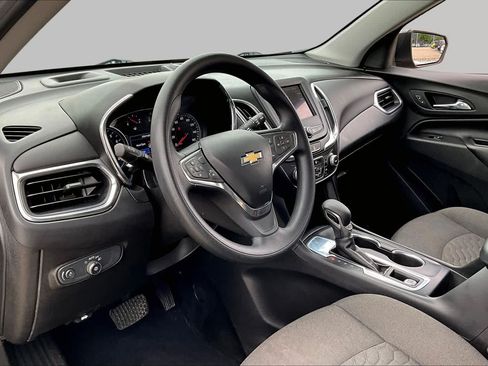 Used 2021 Chevrolet Equinox LT FWD image 16