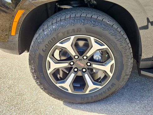 New 2026 GMC Yukon XL AT4 w/ Premium Trailering Package image 7