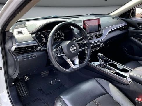 Certified 2024 Nissan Altima 2.5 SR FWD image 16
