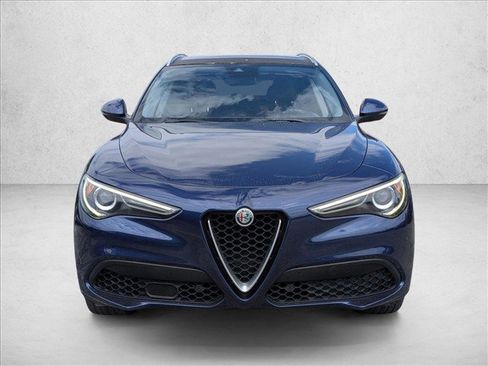 Used 2018 Alfa Romeo Stelvio Ti AWD/4WD image 2