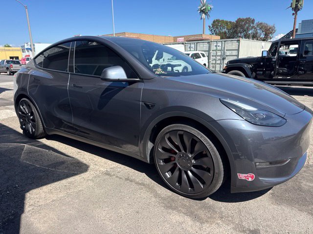 Used 2023 Tesla Model Y Performance AWD/4WD image 4