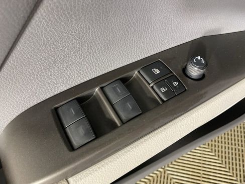 Used 2024 Toyota Camry LE AWD/4WD image 23