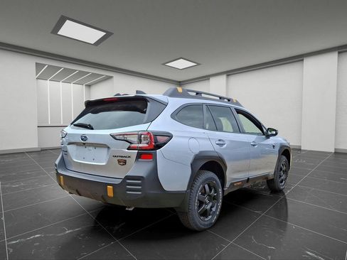 Used 2025 Subaru Outback Wilderness w/ Wilderness Package AWD/4WD image 4