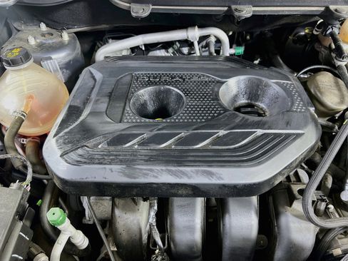 Used 2020 Ford EcoSport Titanium image 30