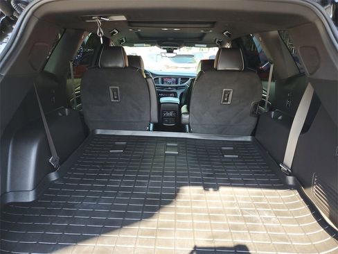 Certified 2023 Buick Enclave Avenir image 11