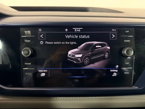 Used 2024 Volkswagen Taos SE FWD image 23