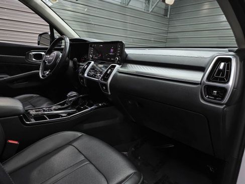 Used 2022 Kia Sorento SX AWD/4WD image 12