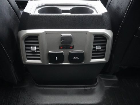 Used 2021 Ford F250 Lariat image 26