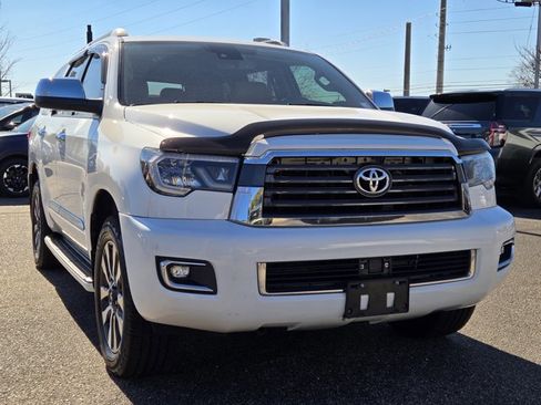Used 2019 Toyota Sequoia Limited image 4