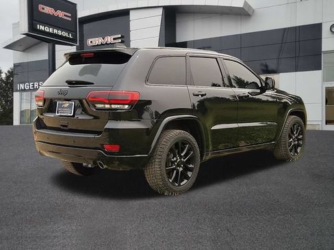 Used 2018 Jeep Grand Cherokee Altitude AWD/4WD image 25