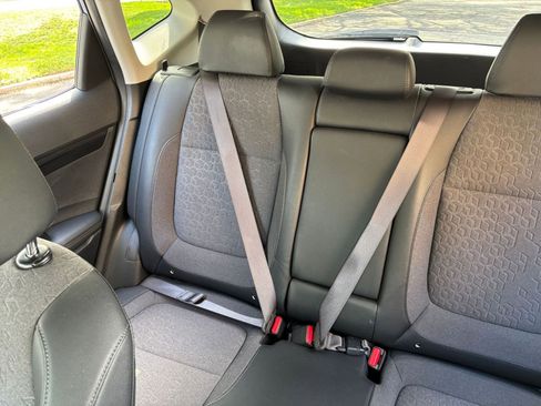 Used 2025 Kia Seltos S FWD image 34