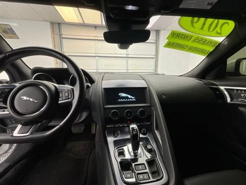Used 2019 Jaguar F-TYPE Coupe RWD image 3
