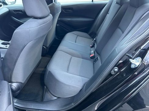 Certified 2025 Toyota Corolla LE image 27