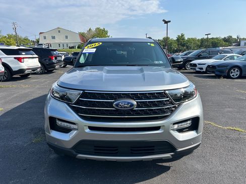 Certified 2024 Ford Explorer XLT w/ Equipment Group 202A AWD/4WD image 25