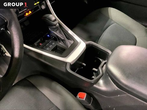 Used 2023 Toyota RAV4 LE AWD/4WD image 17