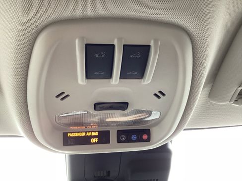 Used 2024 Chevrolet Trax ACTIV w/ Sunroof Package image 21