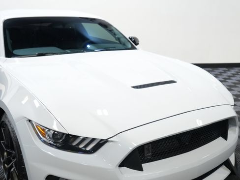 Used 2016 Ford Mustang Shelby GT350 w/ Technology Package RWD image 12