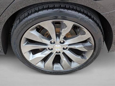 Used 2016 Chevrolet Malibu Premier w/ Driver Confidence Package FWD image 26
