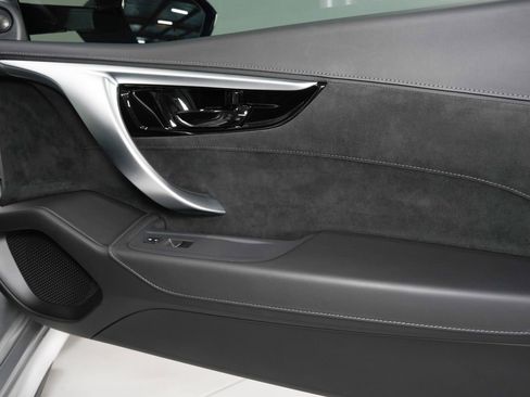 Used 2017 Acura NSX image 34