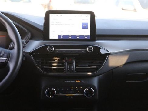 Certified 2025 Ford Escape Active image 23