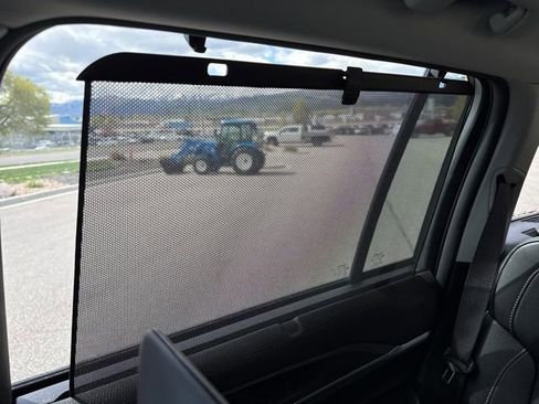 Used 2023 Jeep Grand Cherokee Limited w/ Luxury Tech Group II image 30