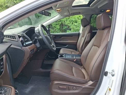 Certified 2025 Honda Odyssey Touring image 15