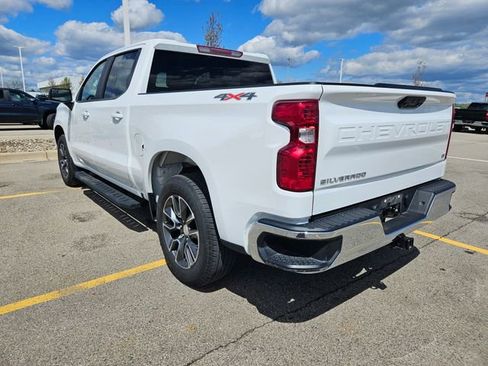 Used 2024 Chevrolet Silverado 1500 LT AWD/4WD image 5