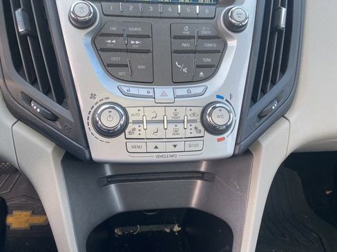 Used 2014 Chevrolet Equinox LT image 28