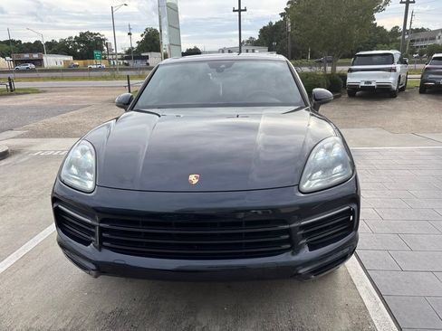 Used 2019 Porsche Cayenne S AWD/4WD image 2