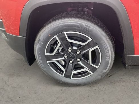 New 2026 Jeep Cherokee Laredo AWD/4WD image 15