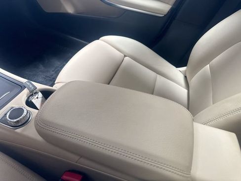 Used 2016 Mercedes-Benz GLA 250 image 24