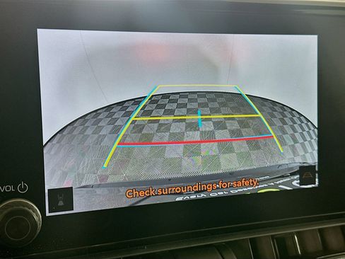 Used 2025 Toyota RAV4 XLE w/ Convenience Package image 23