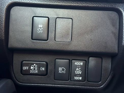 Used 2023 Toyota Tacoma TRD Off-Road AWD/4WD image 27