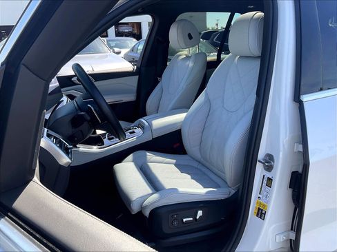 Used 2024 BMW X5 xDrive50e w/ Premium Package AWD/4WD image 27