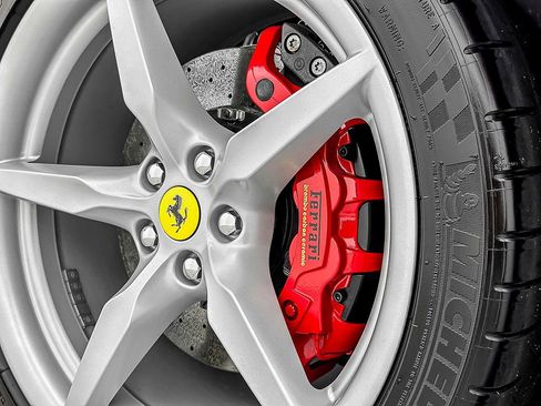 Used 2020 Ferrari F8 Tributo image 36