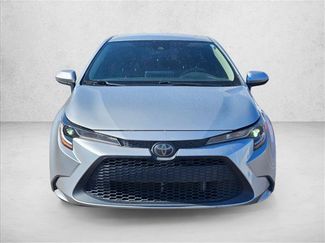 Used 2020 Toyota Corolla LE FWD video 2