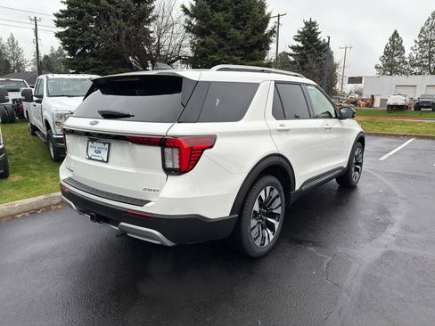 New 2026 Ford Explorer Platinum w/ LUX Leather Package image 4